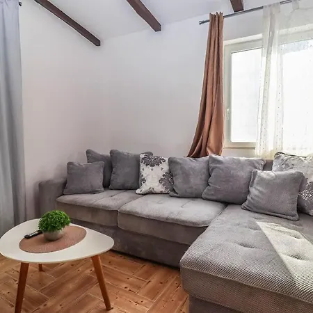 Krajcar Tatil Evi *